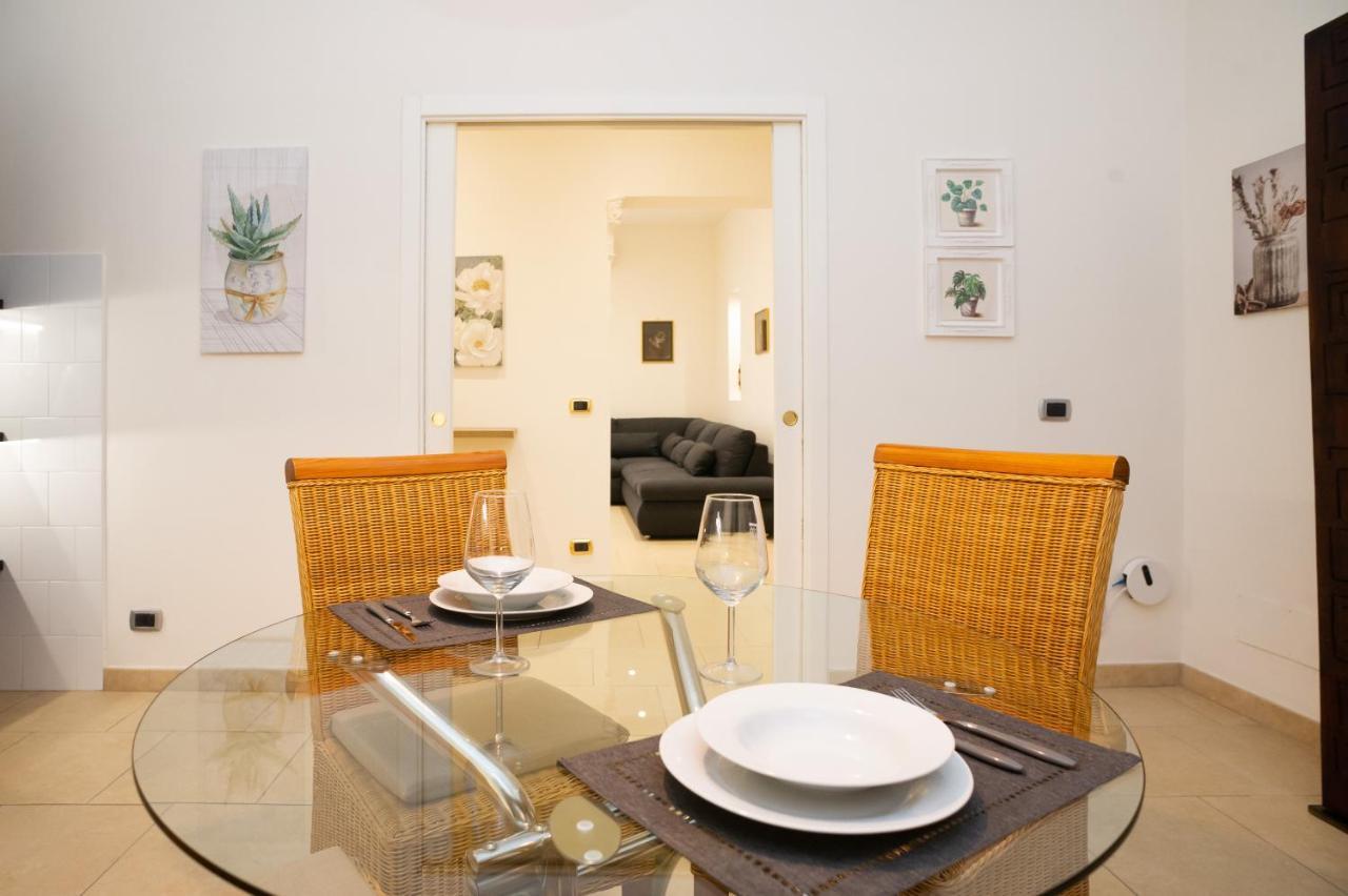 Internotre Luxury Apartment Bari Exterior foto
